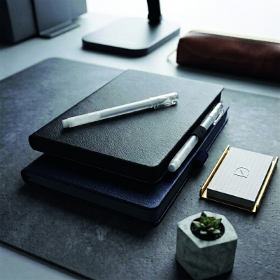 Agenda Dark 16 x 21 cm, nedatata, Ego