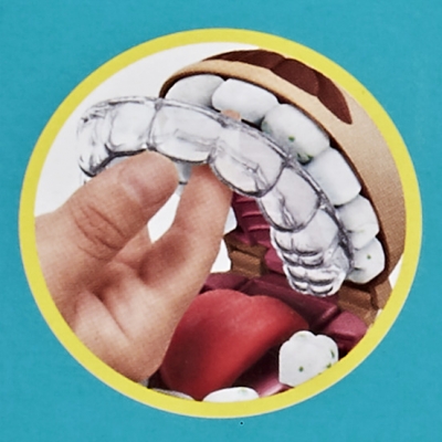 PLAY-DOH SET DENTISTUL CU ACCESORII SI DINTI COLORATI HASBRO