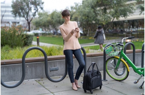 Geanta laptop Contour 2.0 Spinner Executive 15.6 inch Kensington