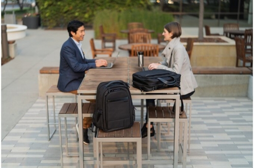 Rucsac ergonomic Contour 2.0 Business pentru laptop 15.6 inch Kensington