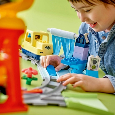 Tren comunitar interactiv 10428 LEGO DUPLO