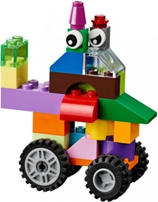 Cutie medie de constructie creativa 10696 LEGO Classic