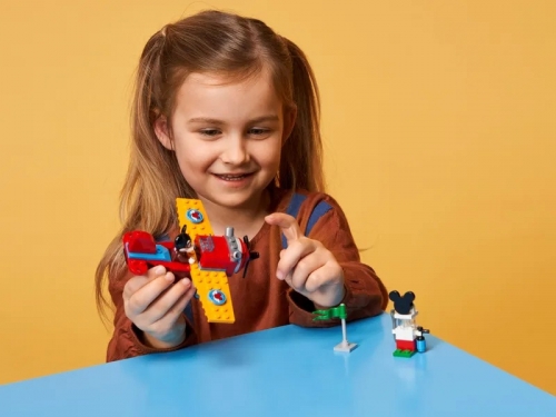 Avionul cu elice al lui Mickey Mouse 10772 LEGO Disney 