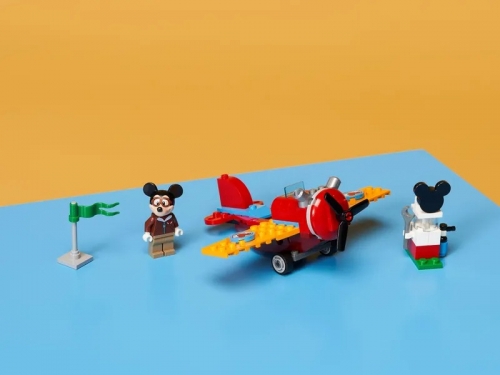 Avionul cu elice al lui Mickey Mouse 10772 LEGO Disney 