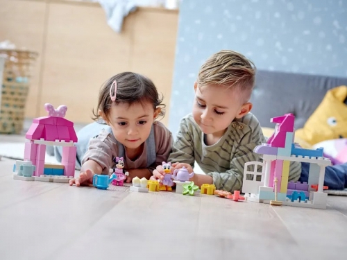 Casa si cafeneaua lui Minnie 10942 LEGO Duplo