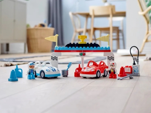 Masini de curse 10947 LEGO Duplo