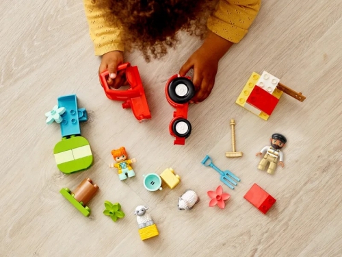 Tractor si animale de la ferma 10950 LEGO Duplo 
