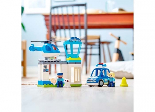 Sectie de Politie si elicopter 10959 LEGO Duplo