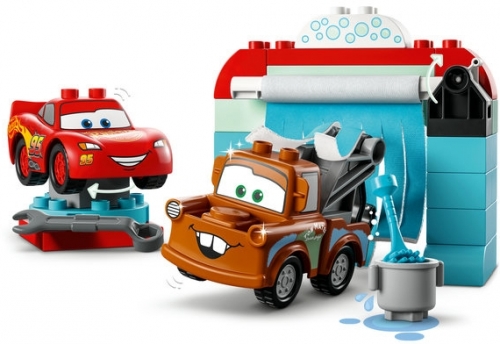 Distractie la spalatorie cu Fulger McQueen si Bucsa 10996 LEGO DUPLO Cars