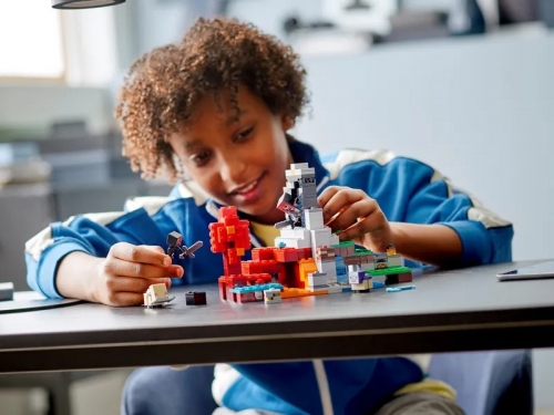 Portalul ruinat 21172 LEGO Minecraft 