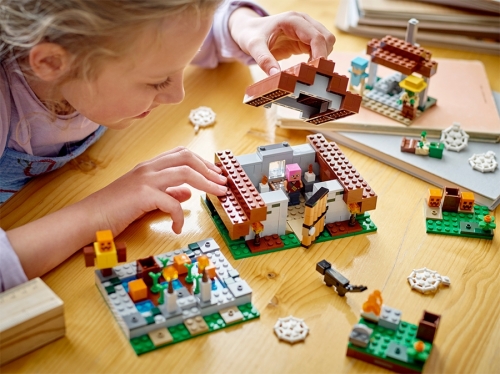Satul abandonat 21190 LEGO Minecraft