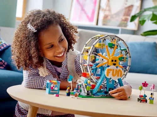 Roata din parcul de distractii 31119 LEGO Creator 