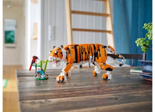 Tigru maiestuos 31129 LEGO Creator 