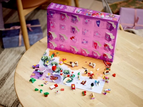 Calendar de Craciun 41420 LEGO Friends 