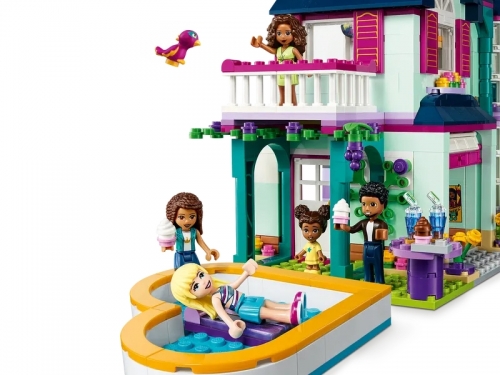 Casa familiei Andreei 41449 LEGO Friends 