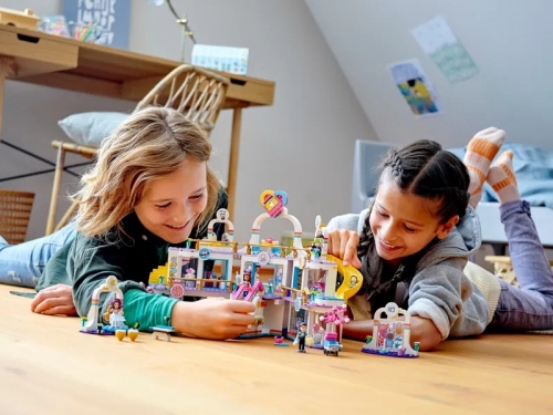 Mall-ul din Heartlake City 41450 LEGO Friends