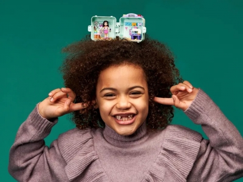 Clubul de moda al Emmei 41668 LEGO Friends 
