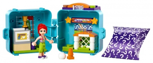 Clubul de fotbal al Miei 41669 LEGO Friends