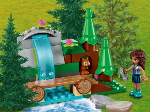 Cascada din padure 41677 LEGO Friends 