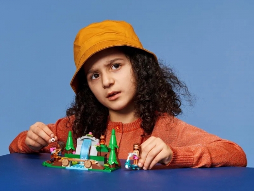 Cascada din padure 41677 LEGO Friends 