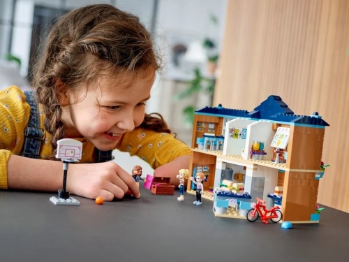 Scoala din Heartlake 41682 LEGO Friends