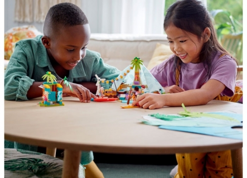 Tabara pe plaja 41700 LEGO Friends 