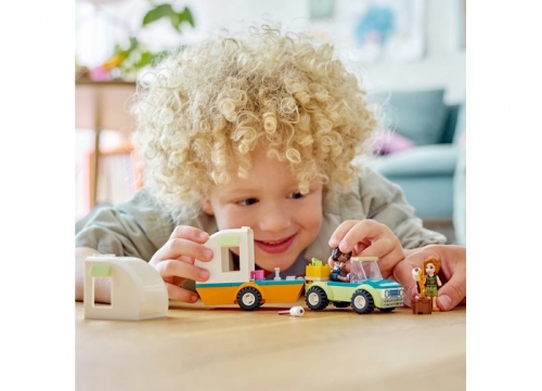 Vacanta cu rulota 41726 LEGO Friends 