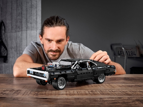 Dom s Dodge Charger 42111 LEGO Technic 