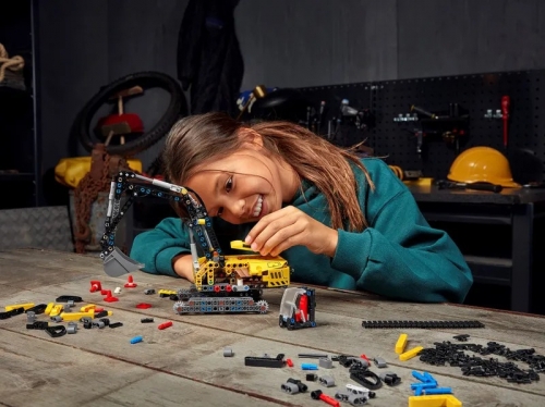Excavator 42121 LEGO Technic 