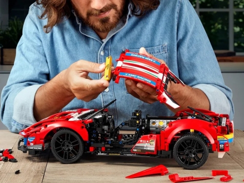 Ferrari 488 GTE AF Corse #51 42125 LEGO Technic 