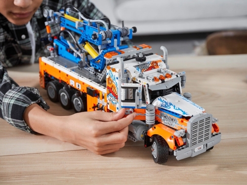 Camion de remorcare de mare tonaj 42128 LEGO Technic