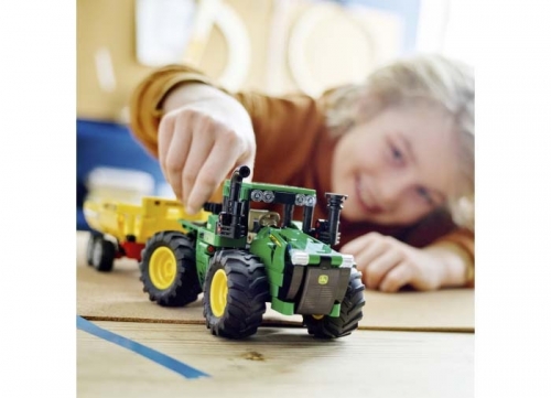Tractor John Deere 42136 LEGO Technic