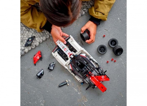 Formula E Porsche 99X Electric 42137 LEGO Technic 
