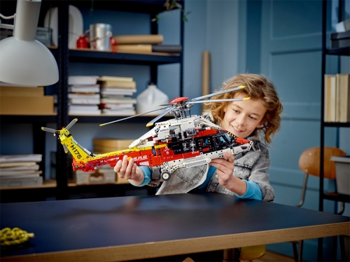 Elicopter Airbus H175 42145 LEGO Technic