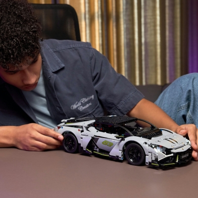Supermasina sport Lamborghini Revuelto 42214 LEGO Technic