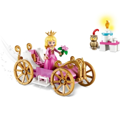 Trasura regala a Aurorei 43173 LEGO Disney Princess