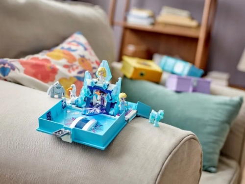 Carte de povesti Elsa si Nokk 43189 LEGO Disney Princess 