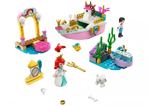 Barcuta de sarbatoare a lui Ariel 43191 LEGO Disney Princess 