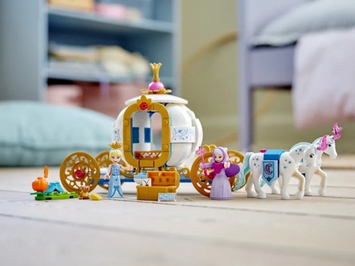 Trasura regala a Cenusaresei 43192 LEGO Disney Princess 