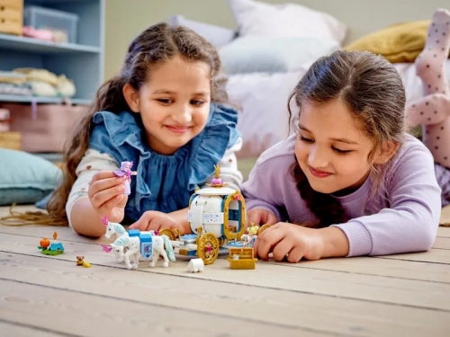Trasura regala a Cenusaresei 43192 LEGO Disney Princess 