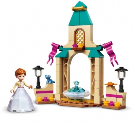 Curtea Castelului Annei 43198 LEGO Disney Frozen