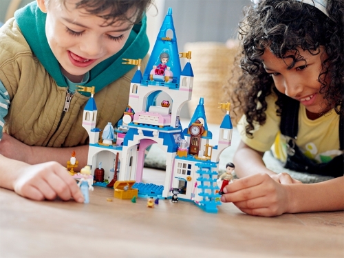 Castelul Cenusaresei si al Printului 43206 LEGO Disney