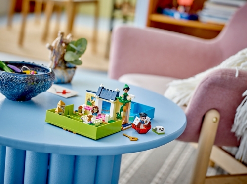 Carte de povesti Peter Pan si Wendy 43220 LEGO Disney