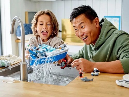 Barca de patrula a politiei 60277 LEGO City 