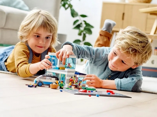 Casa familiei 60291 LEGO City 