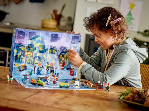 Calendar de Craciun 60303 LEGO City 