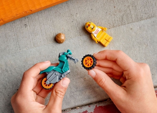 Motocicleta de cascadorii Gaina 60310 LEGO City 
