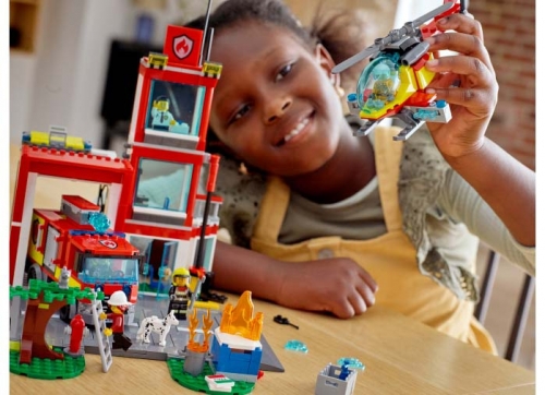 Statia de pompieri 60320 LEGO City 