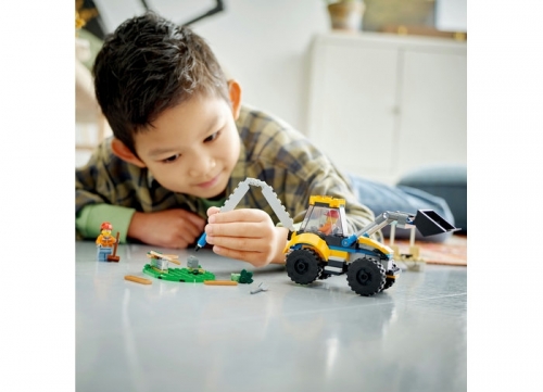 Excavator de constructii 60385 LEGO City 