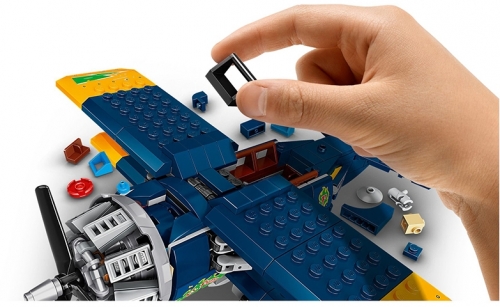 Avionul de cascadorii al lui El Fuego 70429 LEGO Hidden Side